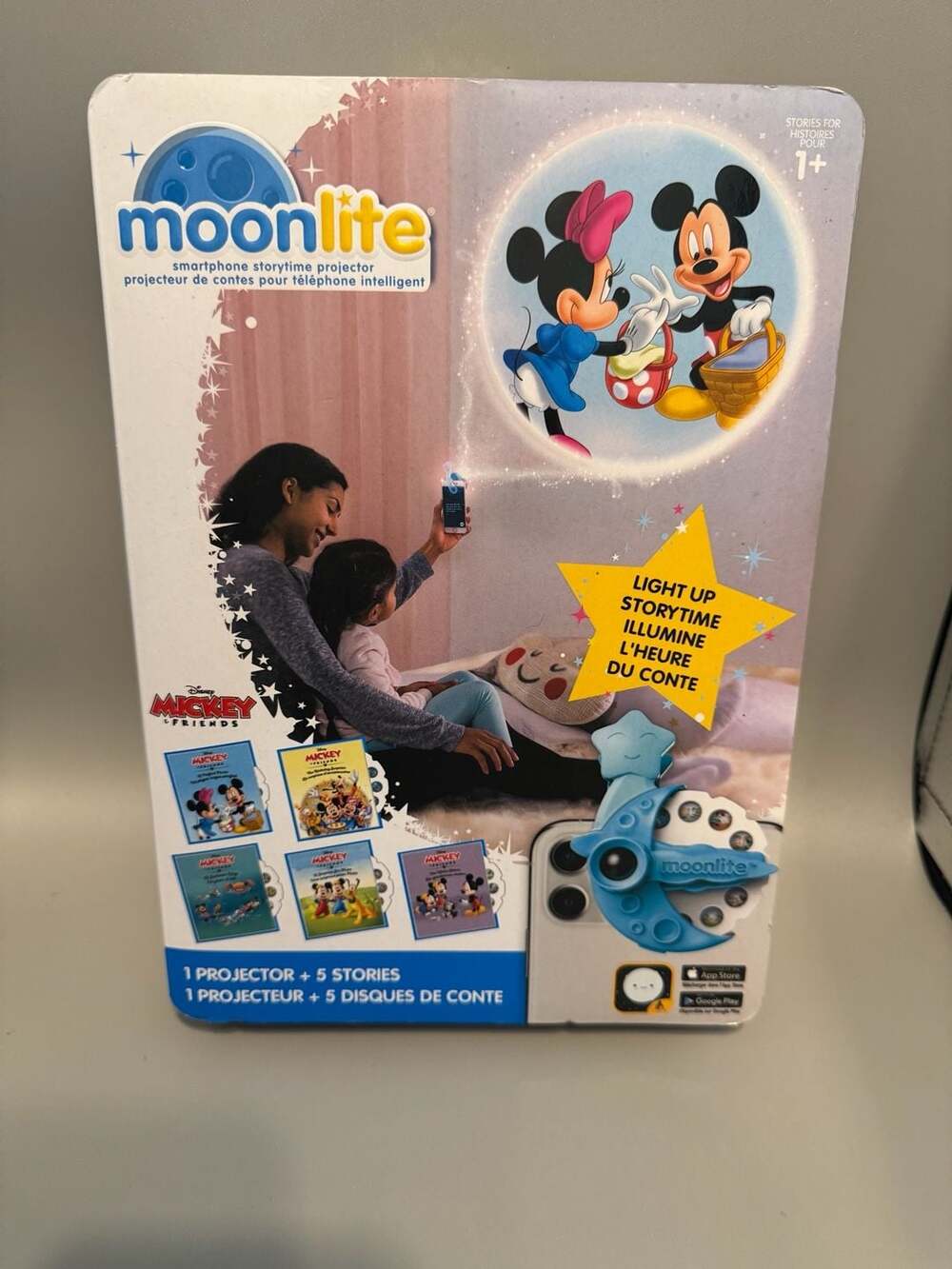 NIB Moonlite Mickey & Friends Disney Smartphone Storytime Projector with 5 Story